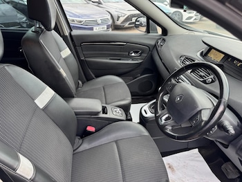 Used Renault Grand Scenic 2014 for sale - 79601213: Photo
