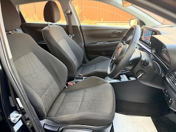 Used Hyundai BAYON 2023 for sale - 79601215: Photo