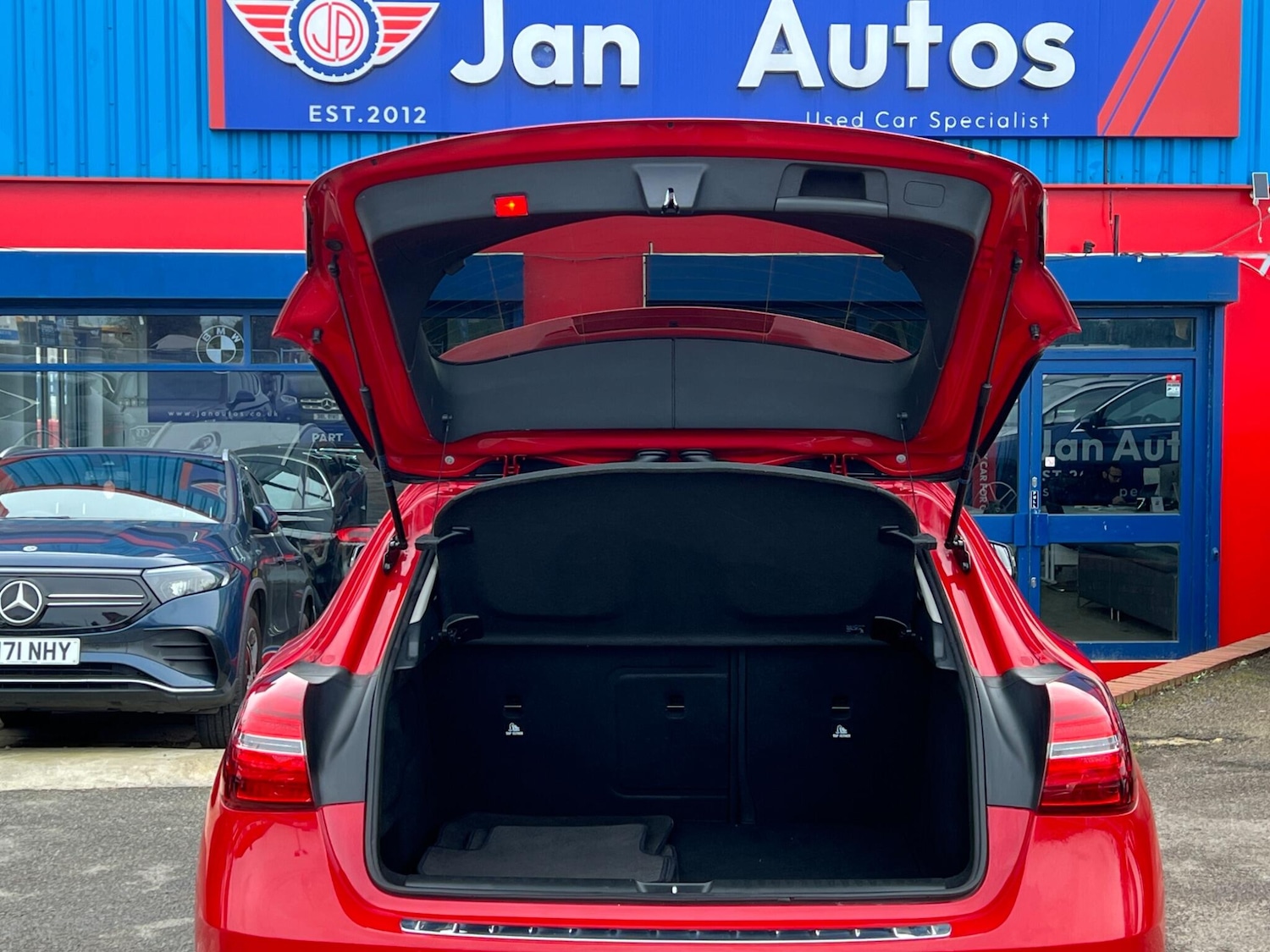 Used Mercedes-Benz GLA 2020 for sale - 77892205: Photo 65