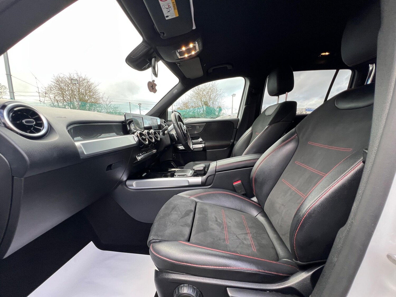 Used Mercedes-Benz GLB for sale - 77672048: Photo 28