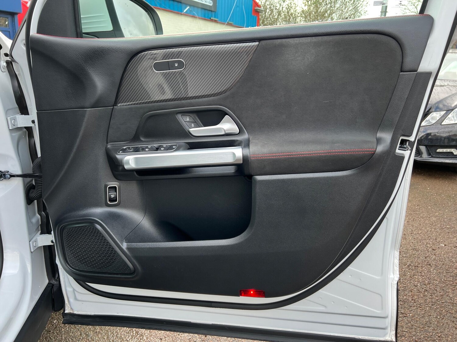 Used Mercedes-Benz GLB for sale - 77672048: Photo 66