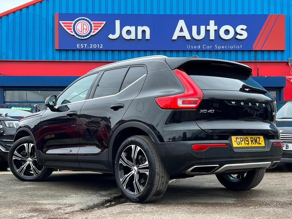 Used Volvo XC40 for sale - 77670630: Photo 2