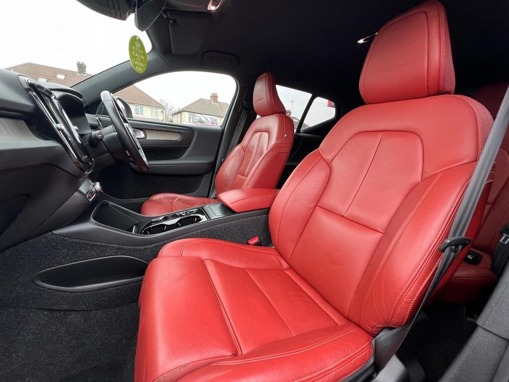 Used Volvo XC40 for sale - 77670630: Photo 25