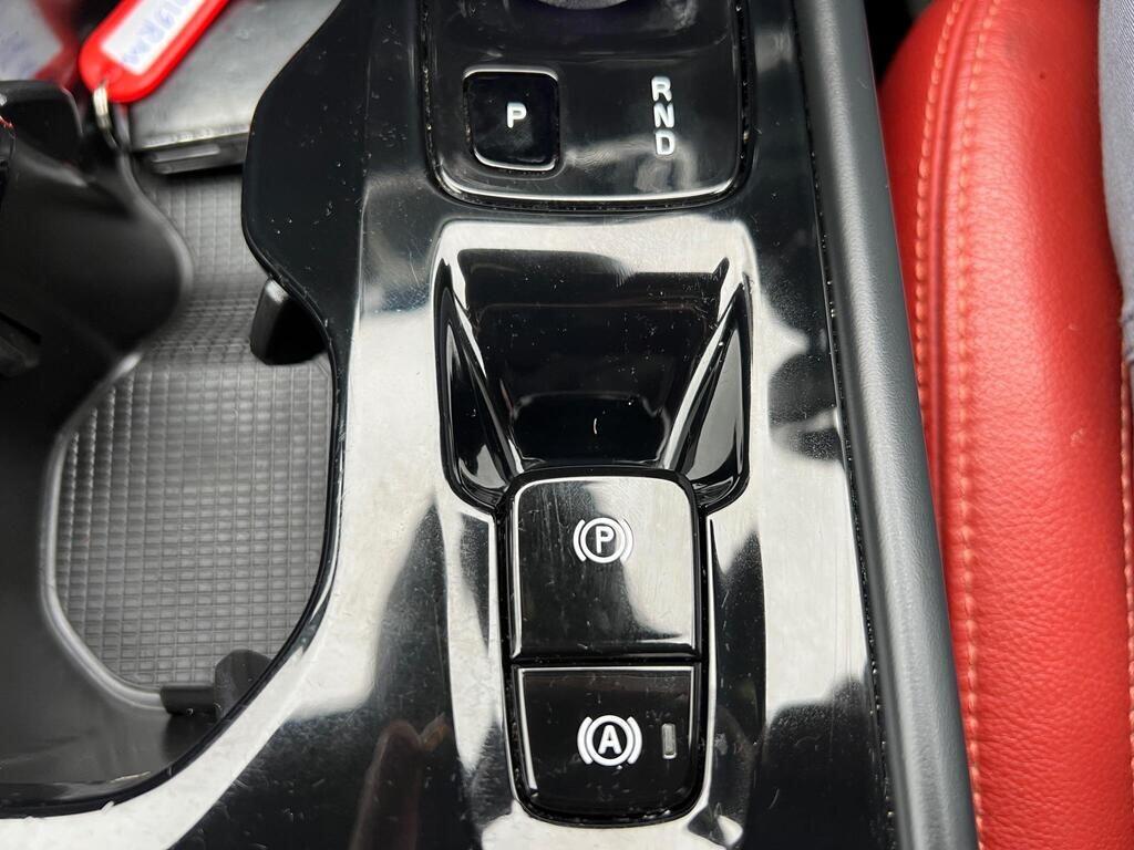 Used Volvo XC40 for sale - 77670630: Photo 43