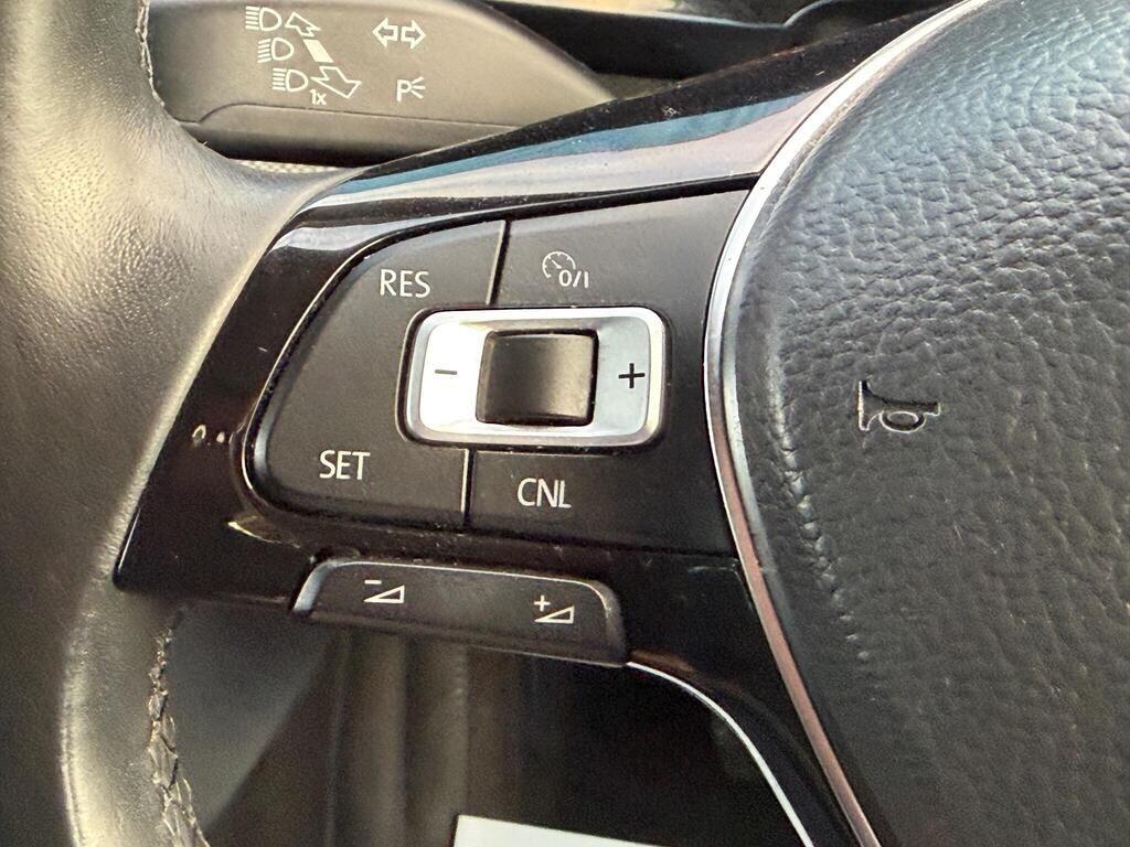 Used Volkswagen Caravelle for sale - 77671772: Photo 43