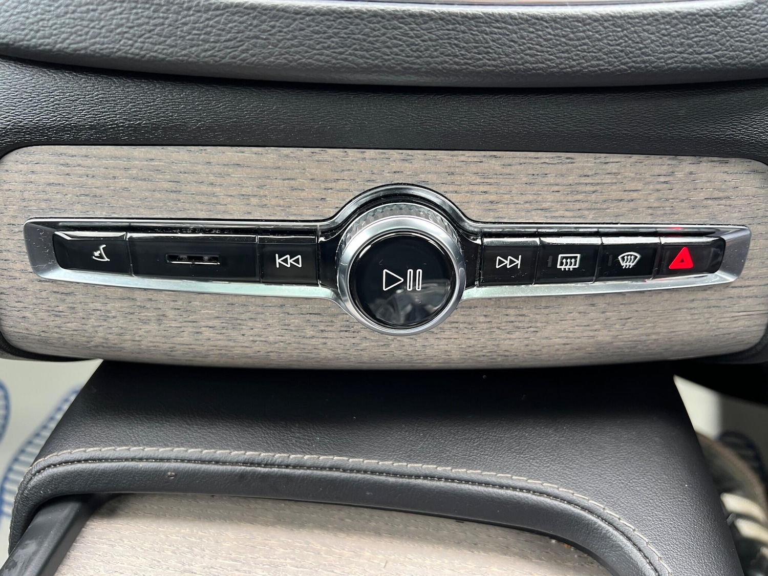 Used Volvo XC90 2021 for sale - 77898159: Photo 45