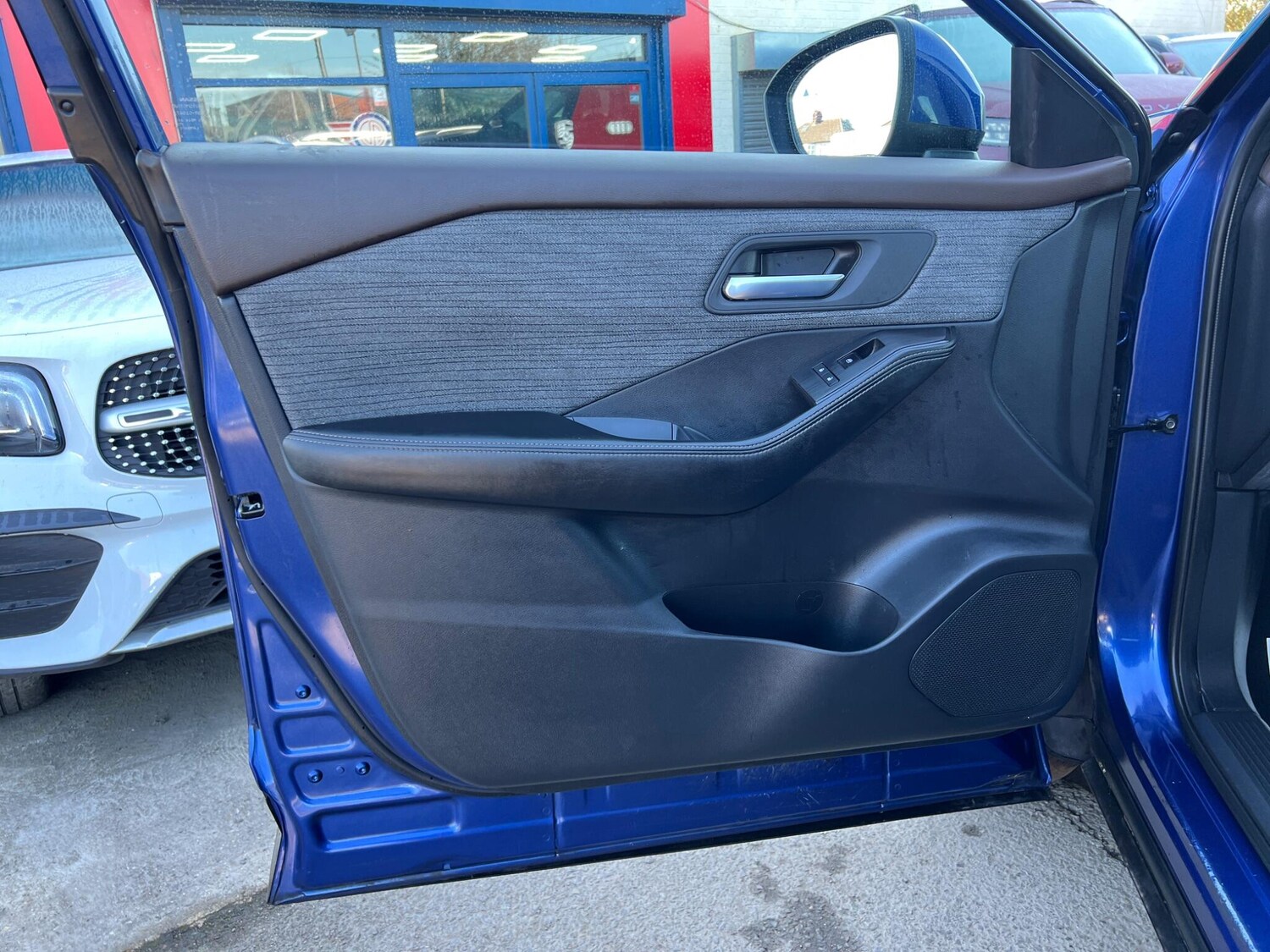 Used Nissan X-Trail 2024 for sale - 77969901: Photo 46