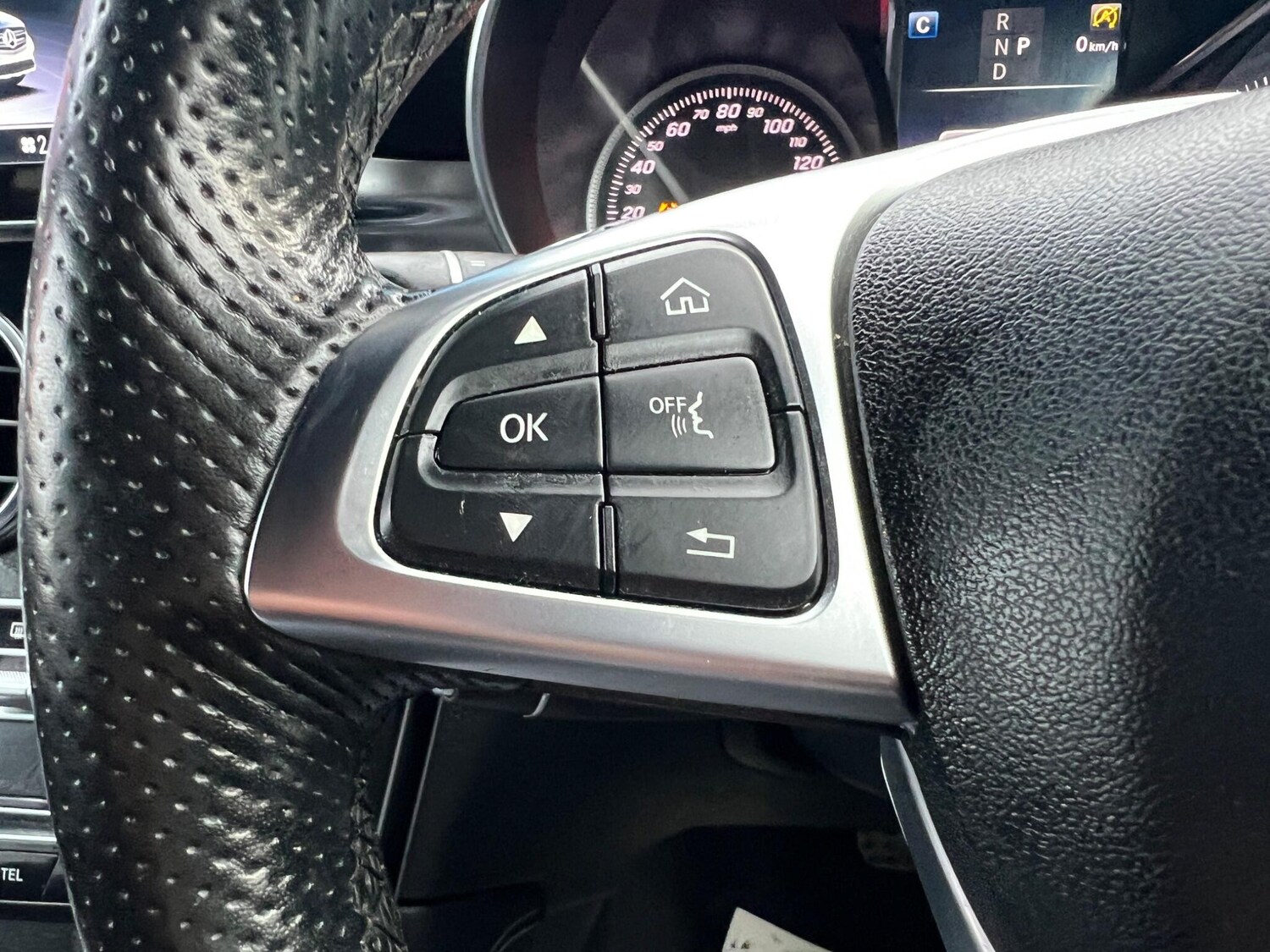 Used Mercedes-Benz GLC for sale - 77670462: Photo 42