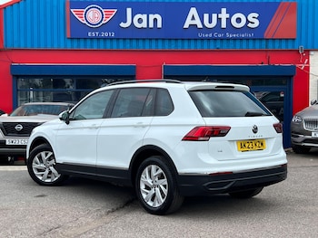 Used Volkswagen Tiguan 2023 for sale - 78797180: Photo