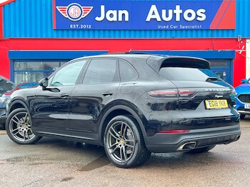 Used Porsche Cayenne 2018 for sale - 77670284: Photo