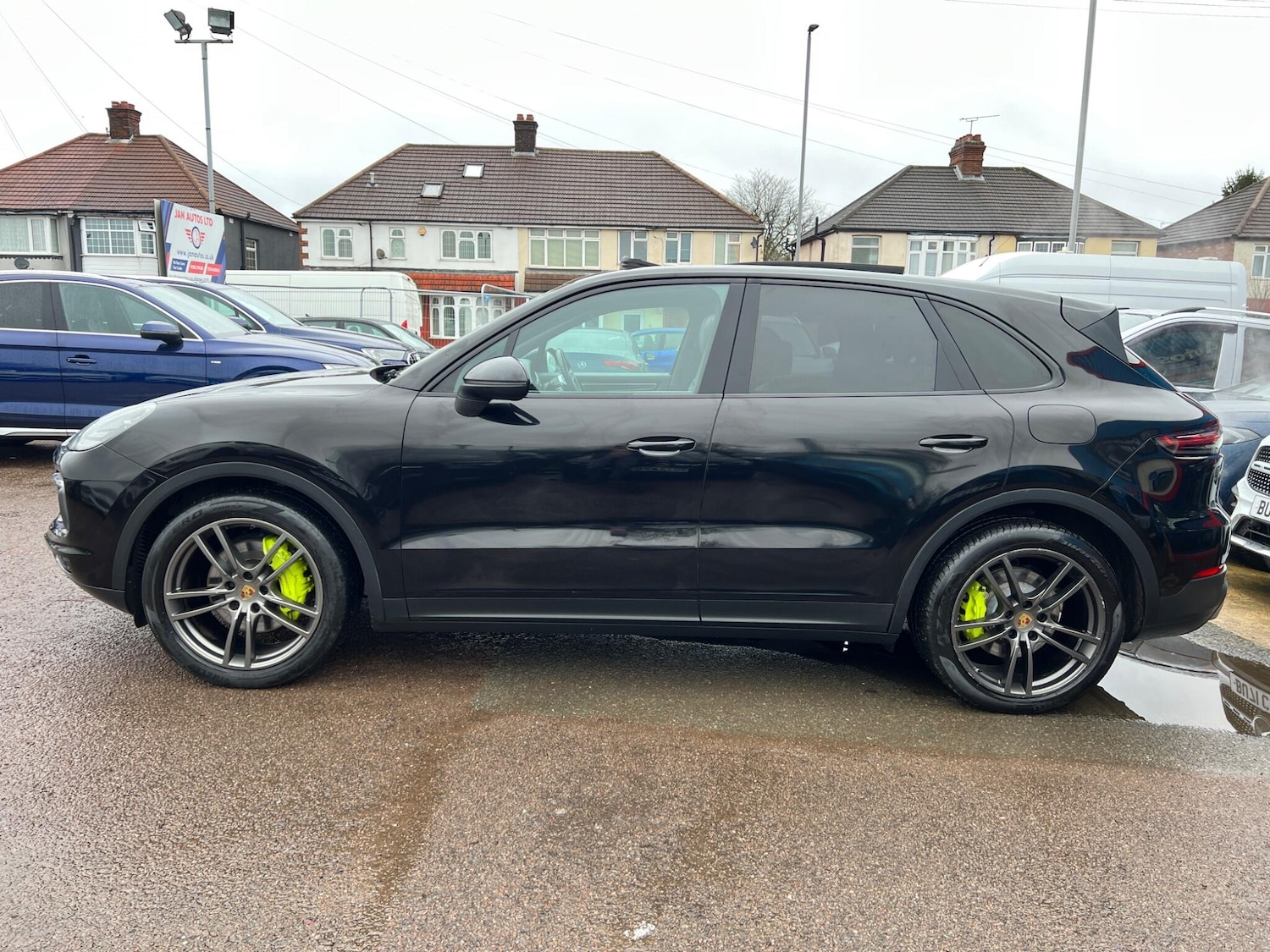 Used Porsche Cayenne for sale - 77670284: Photo 4