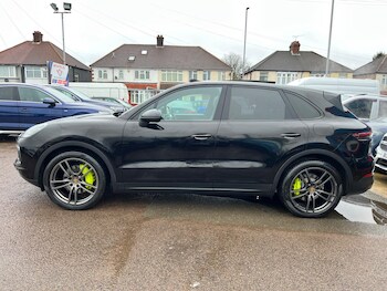 Used Porsche Cayenne 2018 for sale - 77670284: Photo
