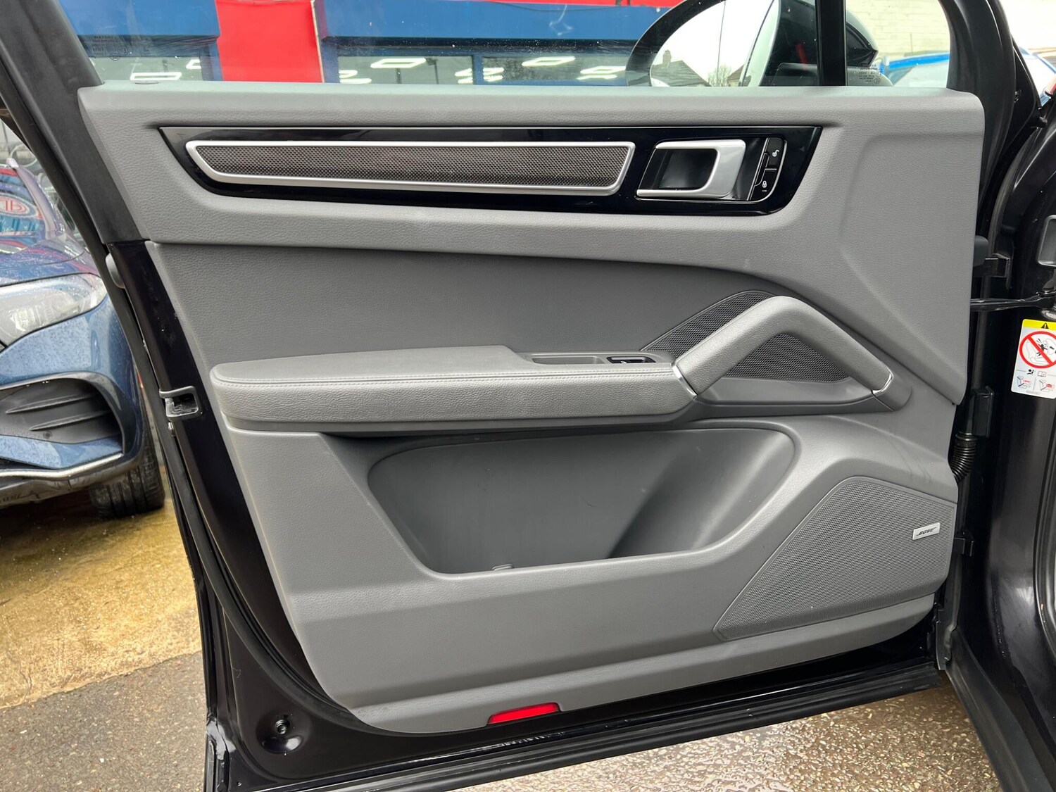 Used Porsche Cayenne for sale - 77670284: Photo 59