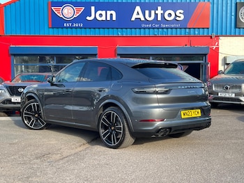 Used Porsche Cayenne 2023 for sale - 78728224: Photo