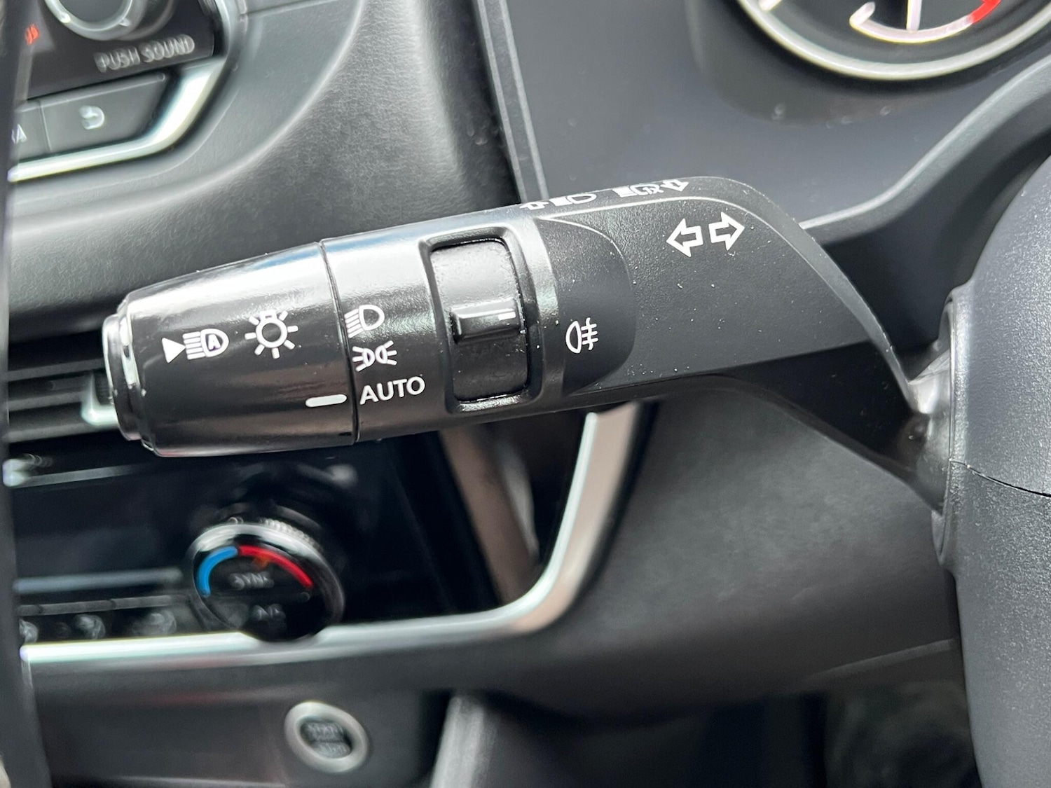 Used Nissan Qashqai for sale - 77671007: Photo 50