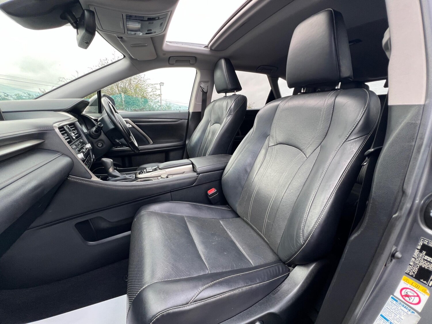 Used Lexus RX 2019 for sale - 77670950: Photo 75