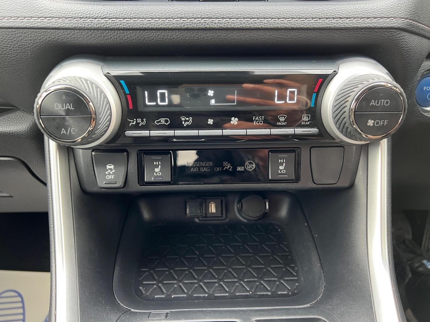 Used Toyota RAV4 for sale - 77752939: Photo 67