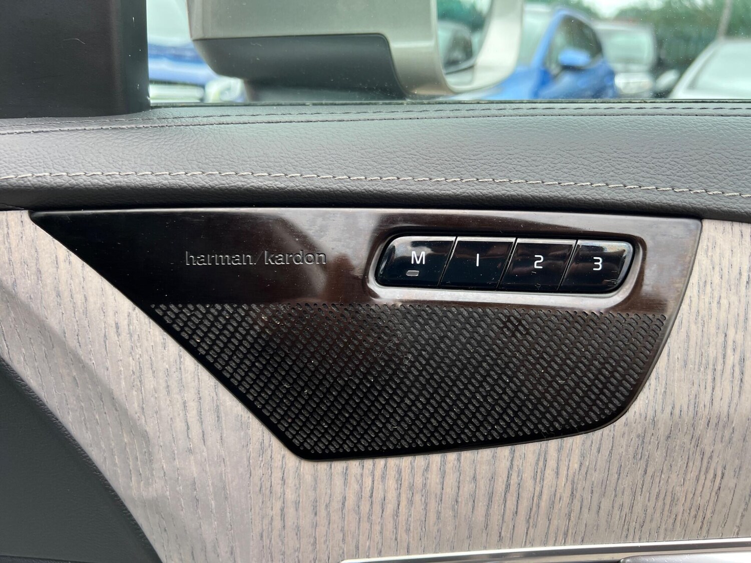 Used Volvo XC90 for sale - 78135546: Photo 44