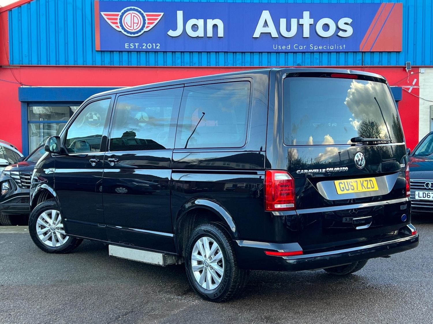 Used Volkswagen Caravelle for sale - 78136281: Photo 2