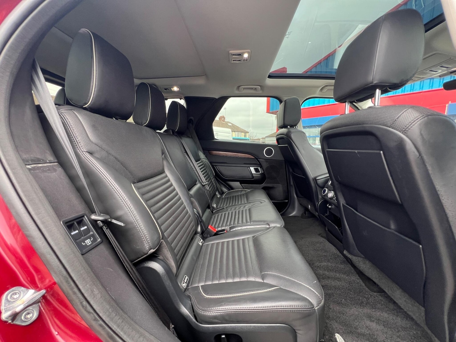 Used Land Rover Discovery 2017 for sale - 77892693: Photo 12