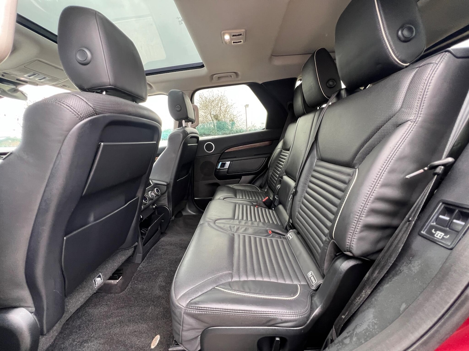 Used Land Rover Discovery 2017 for sale - 77892693: Photo 15