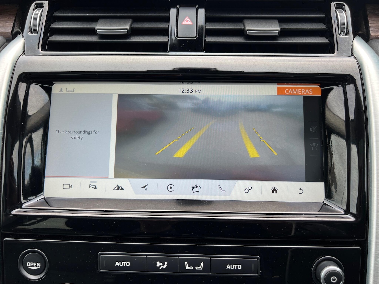 Used Land Rover Discovery 2017 for sale - 77892693: Photo 20