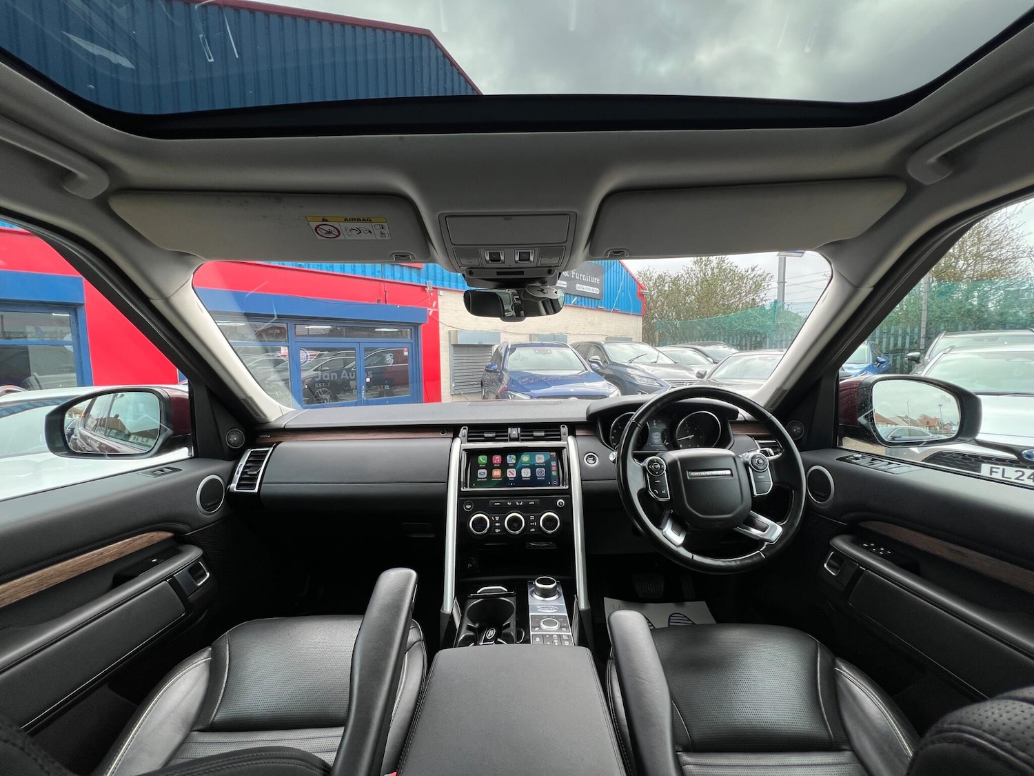 Used Land Rover Discovery 2017 for sale - 77892693: Photo 3