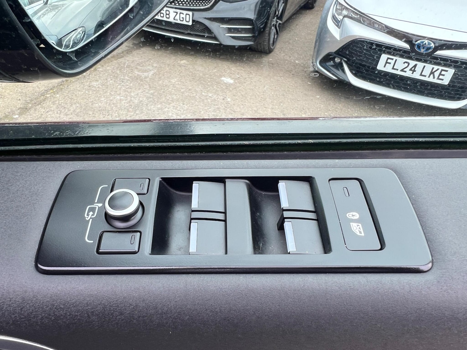 Used Land Rover Discovery 2017 for sale - 77892693: Photo 44