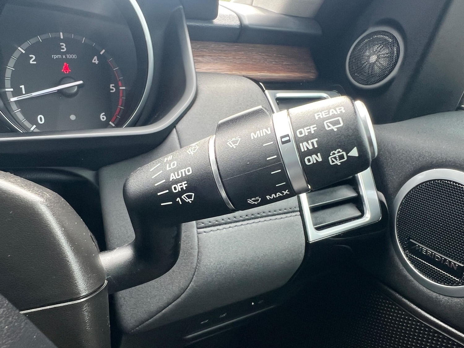 Used Land Rover Discovery 2017 for sale - 77892693: Photo 52