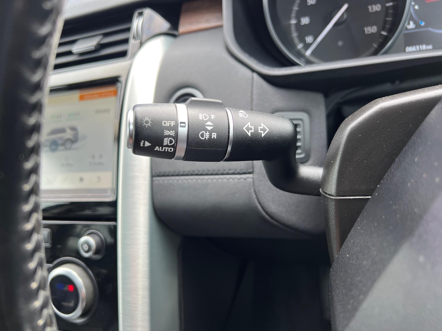 Used Land Rover Discovery 2017 for sale - 77892693: Photo 53