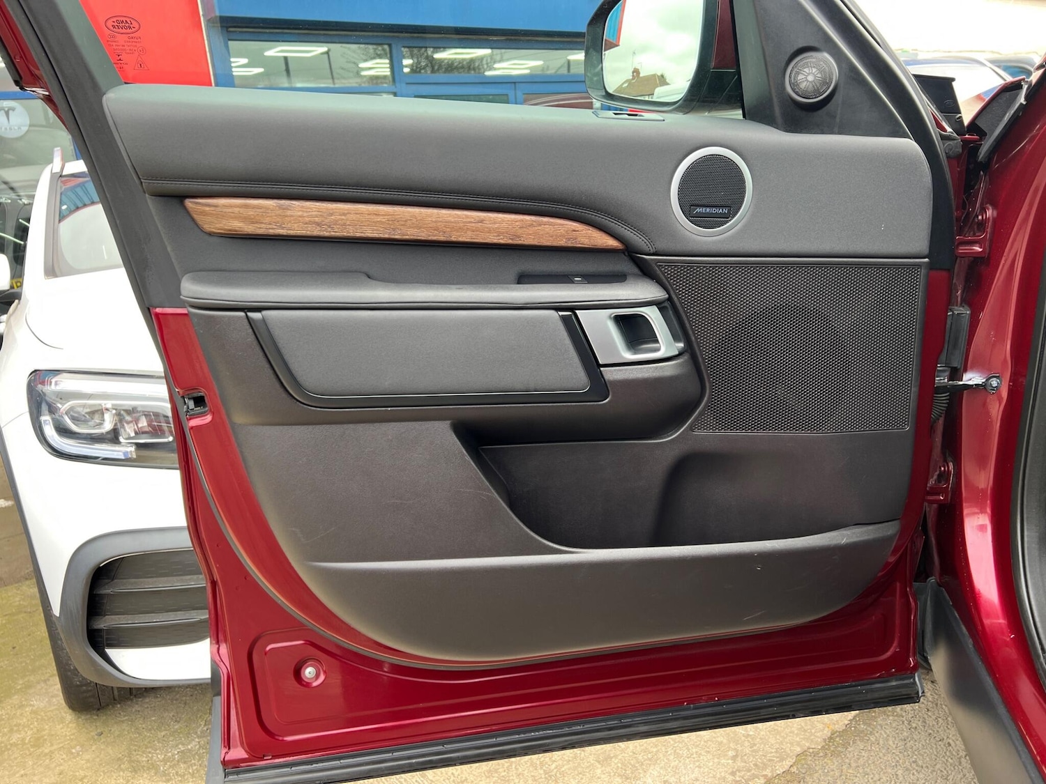 Used Land Rover Discovery 2017 for sale - 77892693: Photo 58