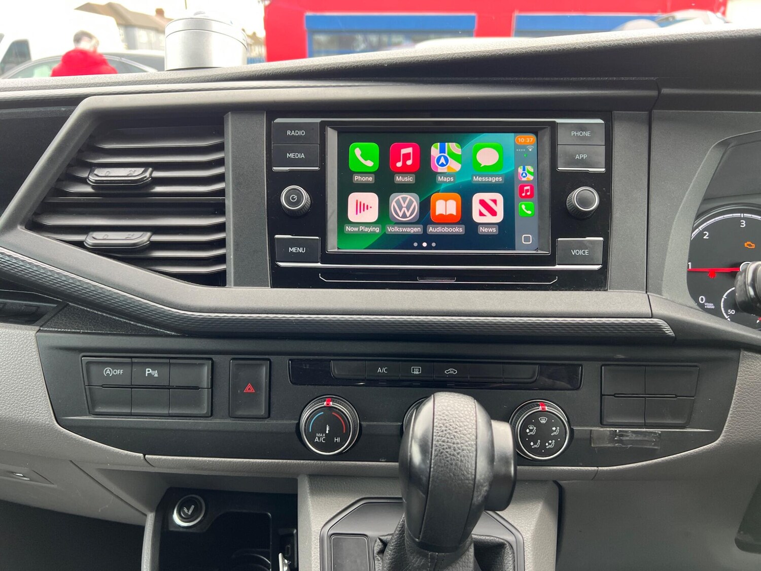 Used Volkswagen Transporter Shuttle 2021 for sale - 77892200: Photo 4