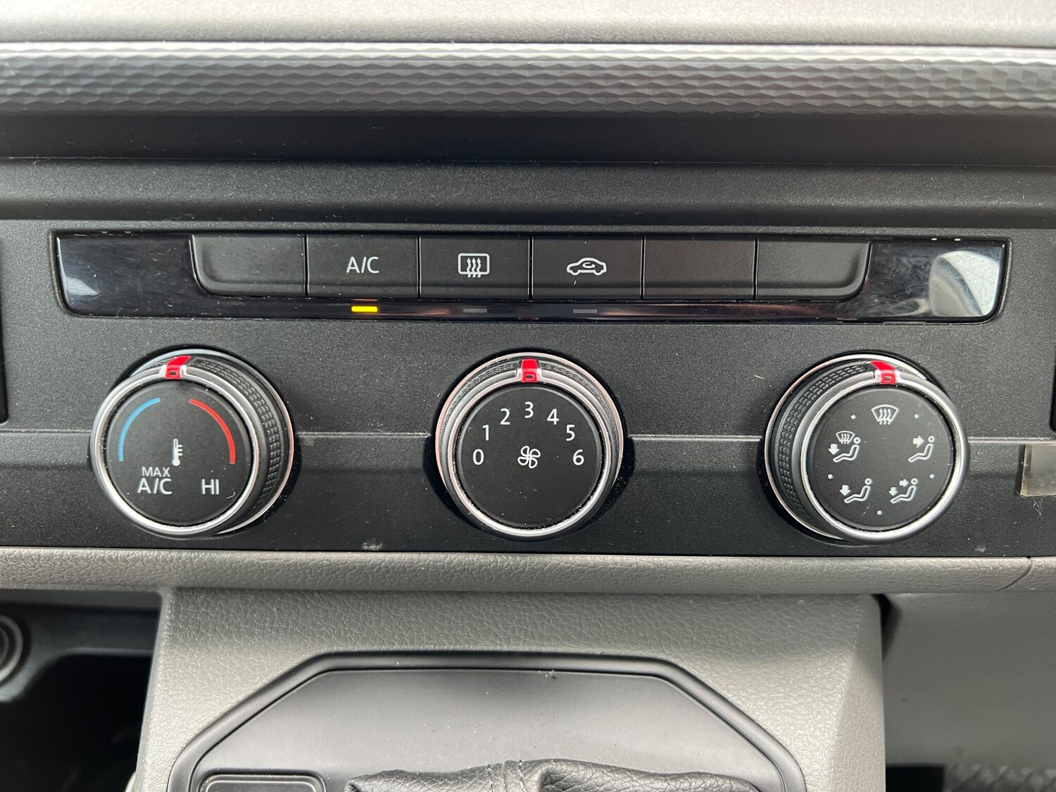 Used Volkswagen Transporter Shuttle 2021 for sale - 77892200: Photo 43