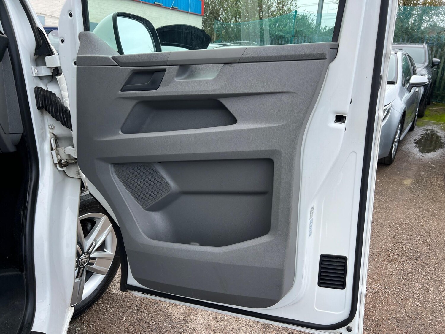 Used Volkswagen Transporter Shuttle 2021 for sale - 77892200: Photo 62