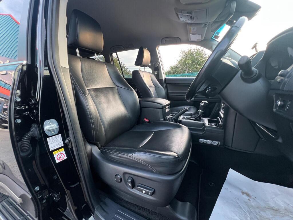 Used Toyota Land Cruiser for sale - 77670700: Photo 57