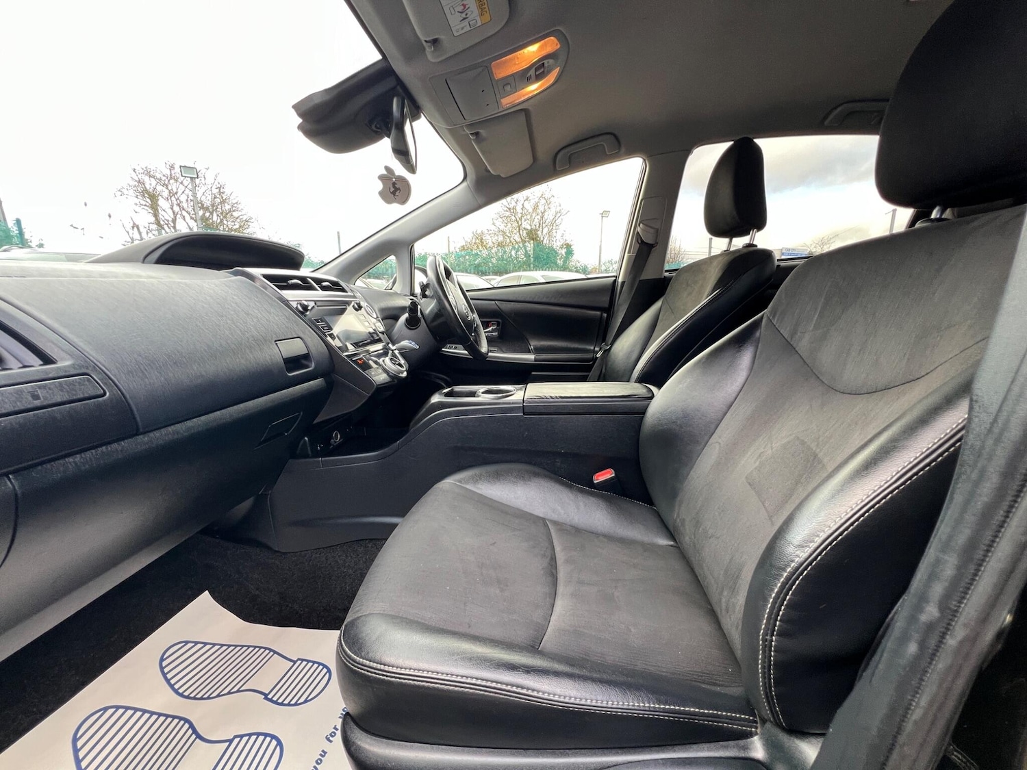 Used Toyota Prius+ for sale - 77670326: Photo 19