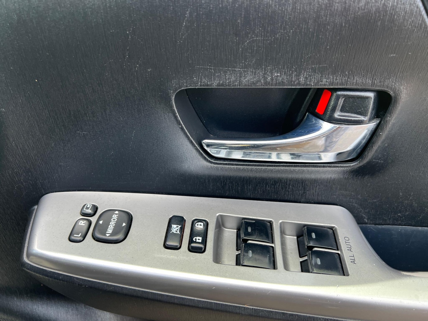 Used Toyota Prius+ for sale - 77670326: Photo 38