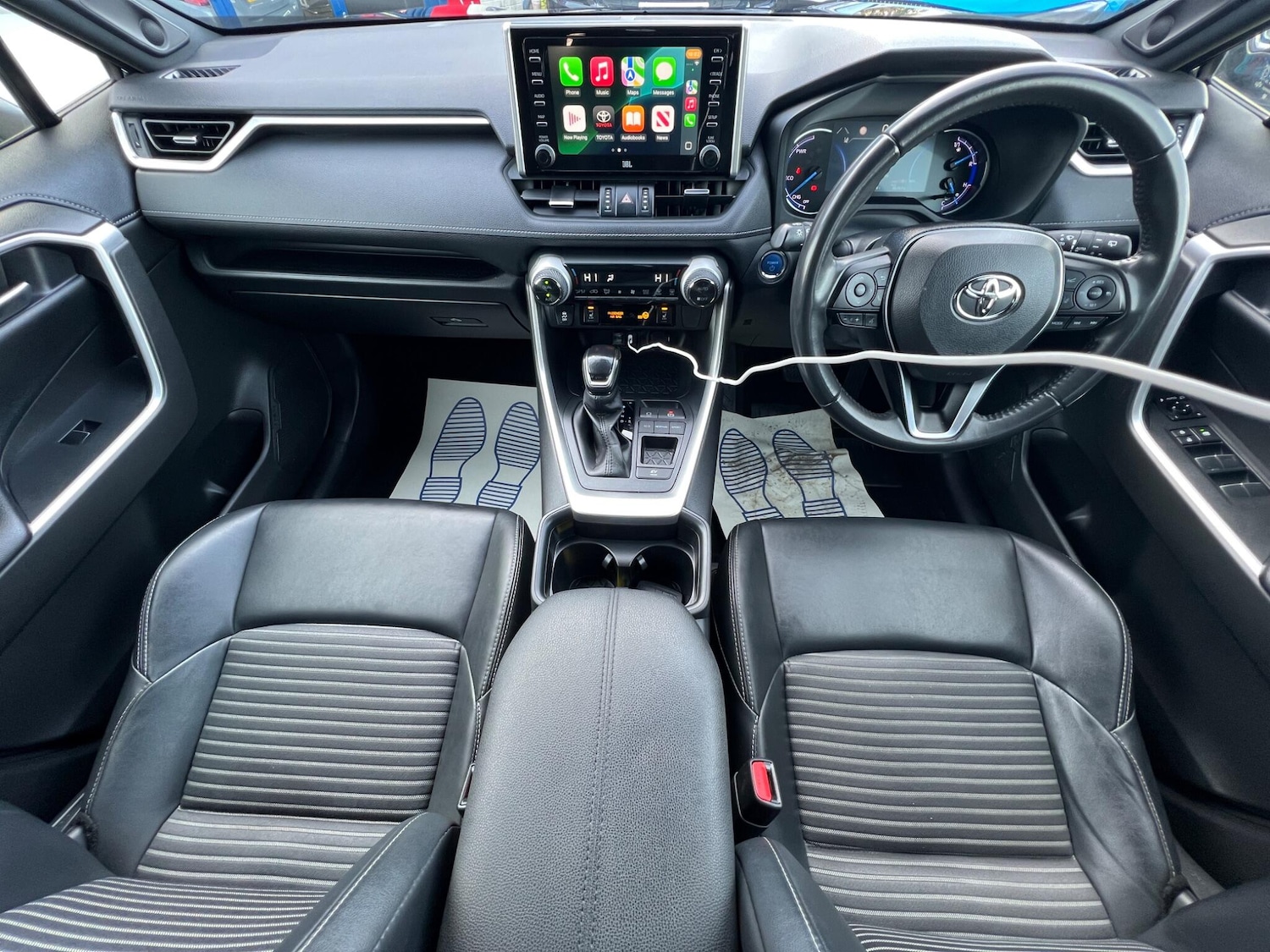 Used Toyota RAV4 for sale - 77671944: Photo 3