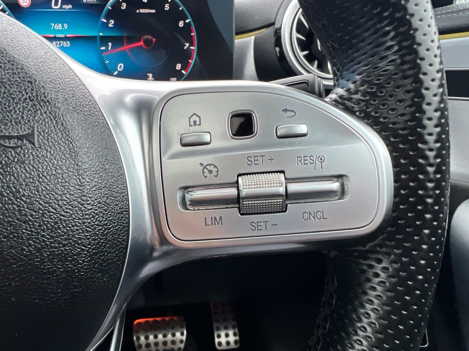 Used Mercedes-Benz CLA 2020 for sale - 77670763: Photo 42