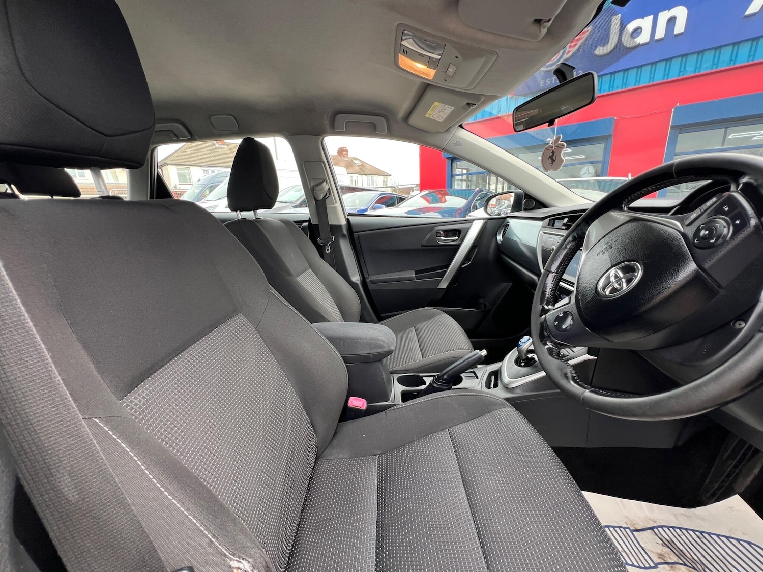 Used Toyota Auris 2014 for sale - 77925789: Photo 10