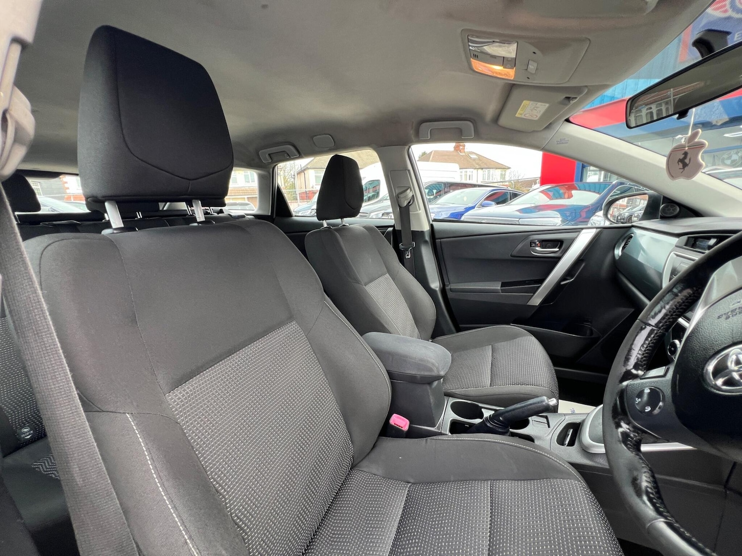 Used Toyota Auris 2014 for sale - 77925789: Photo 30