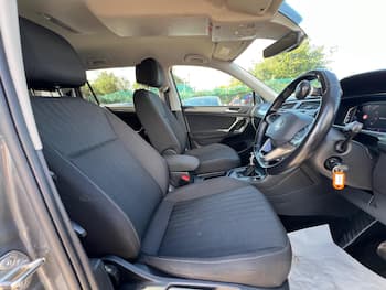 Used Volkswagen Tiguan Allspace 2023 for sale - 79676936: Photo
