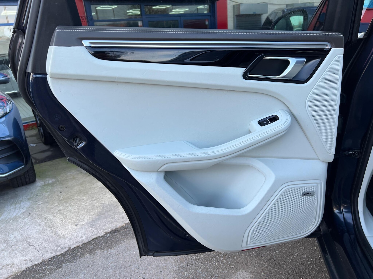 Used Porsche Macan 2019 for sale - 77737282: Photo 52