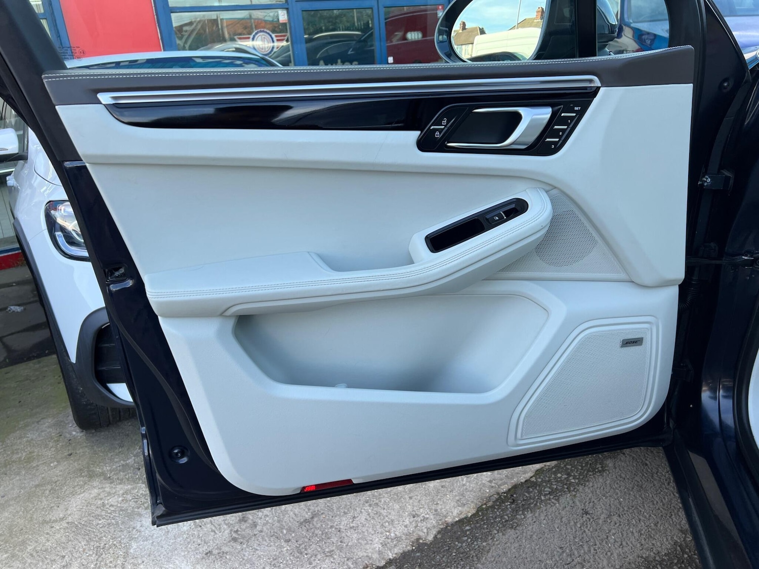 Used Porsche Macan 2019 for sale - 77737282: Photo 53