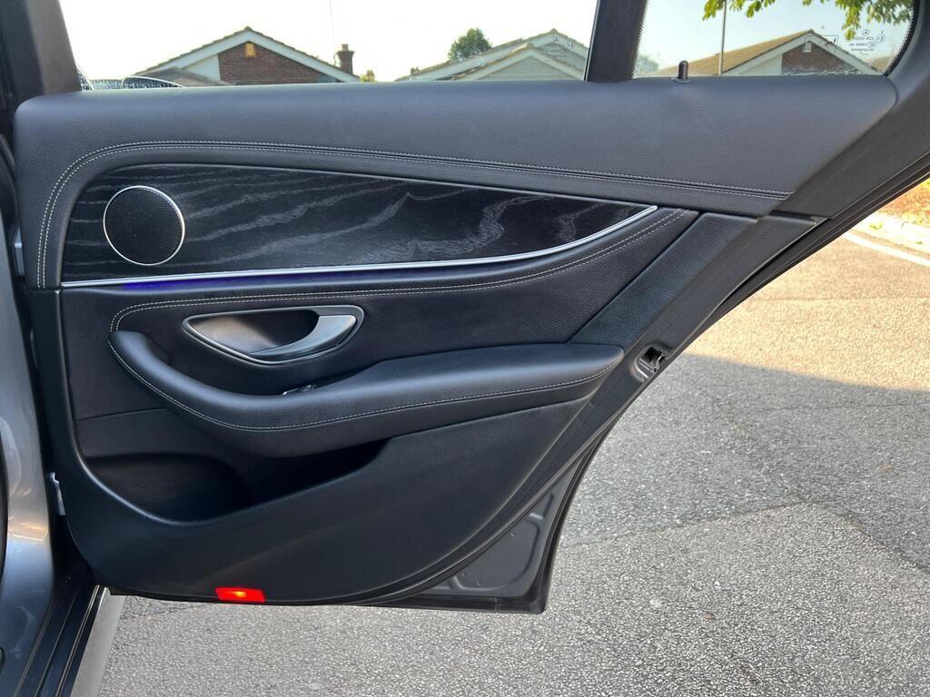 Used Mercedes-Benz E Class for sale - 77670301: Photo 59