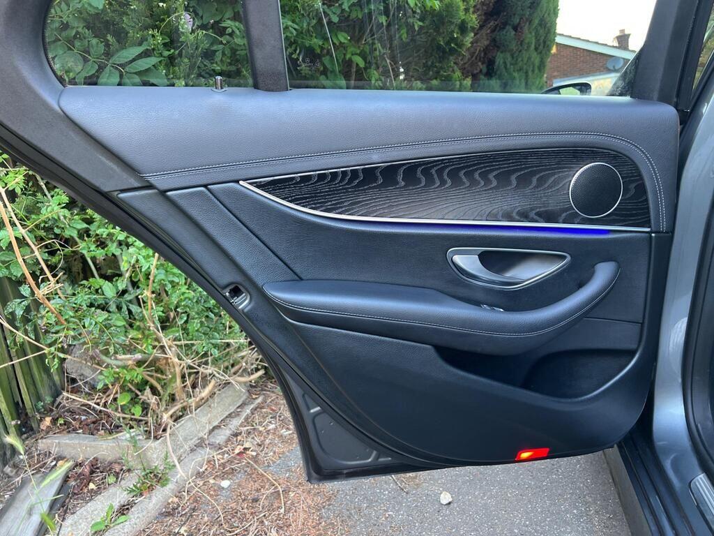 Used Mercedes-Benz E Class for sale - 77670301: Photo 60