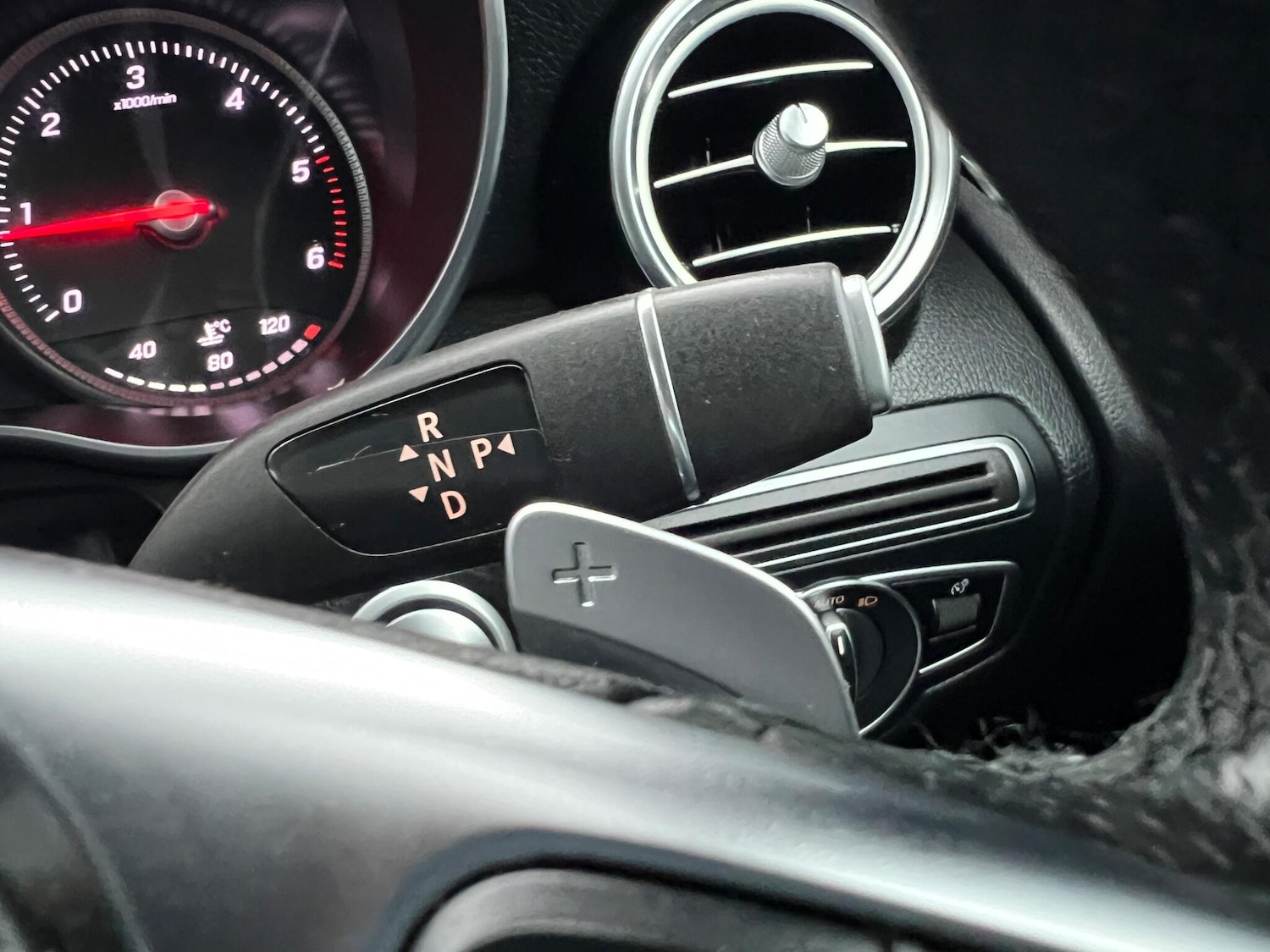 Used Mercedes-Benz GLC 2018 for sale - 77970367: Photo 45