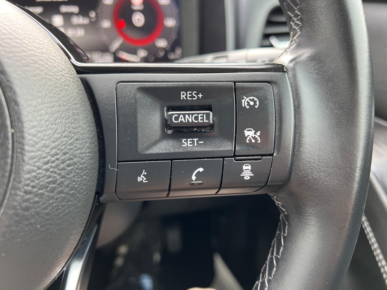 Used Nissan Qashqai for sale - 77753647: Photo 41