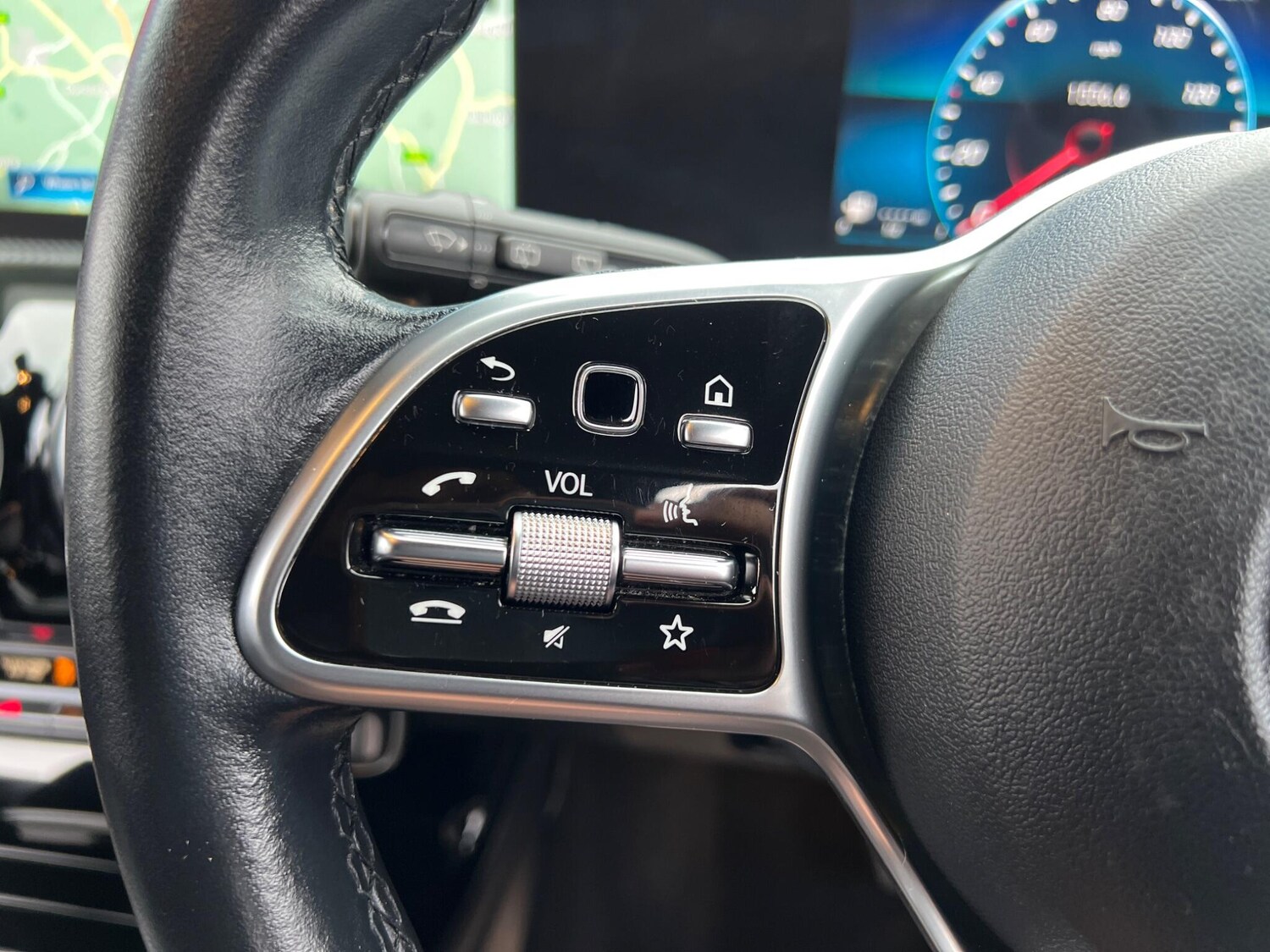 Used Mercedes-Benz A-Class for sale - 77670300: Photo 45