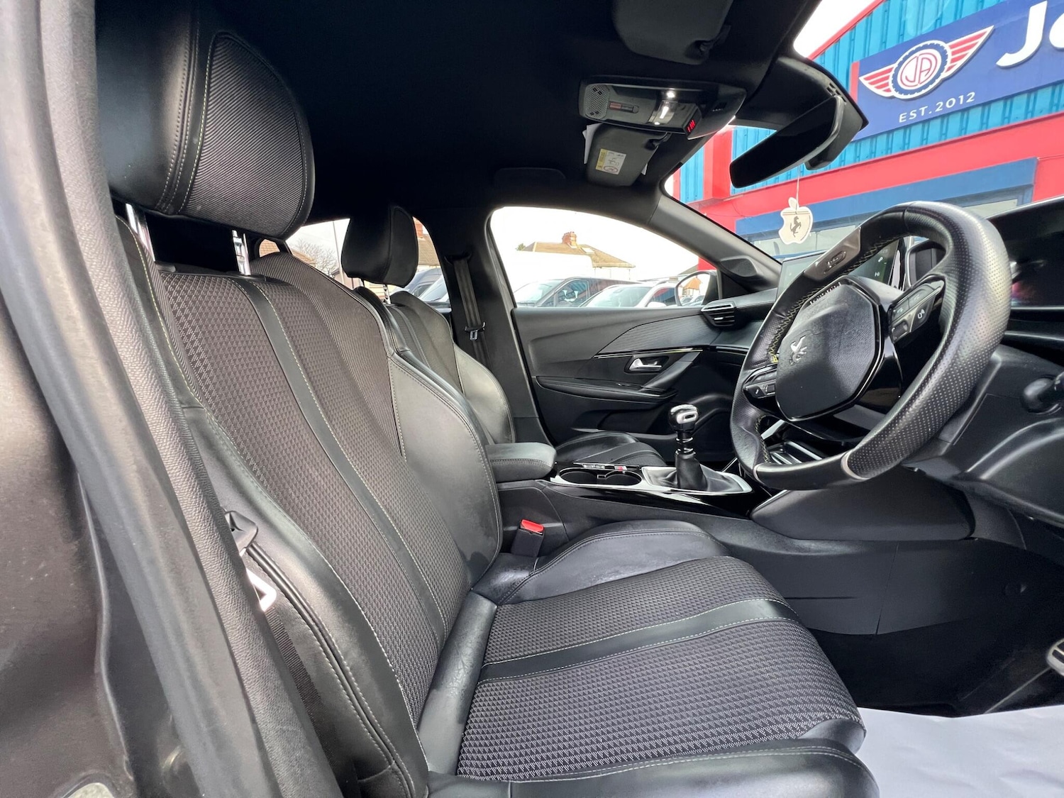 Used Peugeot 208 for sale - 77671767: Photo 24